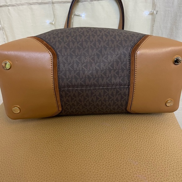 Michael Kors shoulder bag NWOT - Picture 10 of 14